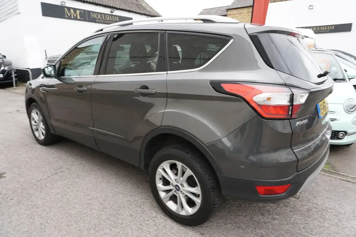 Used Ford Kuga Titanium 150 HP (110 kW) 2018 Grey SUV