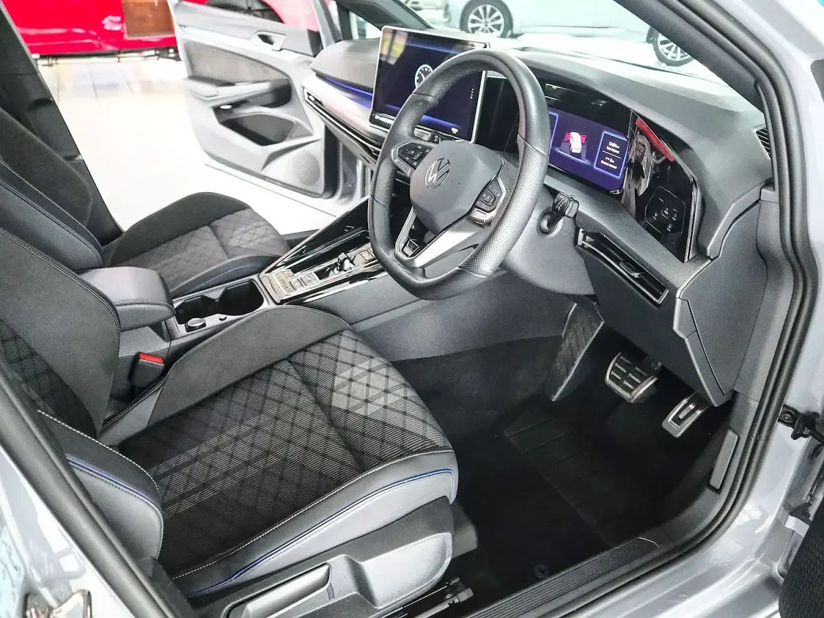 Used VW Golf VIII R-line 150 HP (110 kW) 2025 Grey Hatchback
