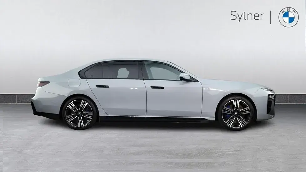 Used BMW i7 M Sport 330 kW (449 HP) 2025 Grey Sedan