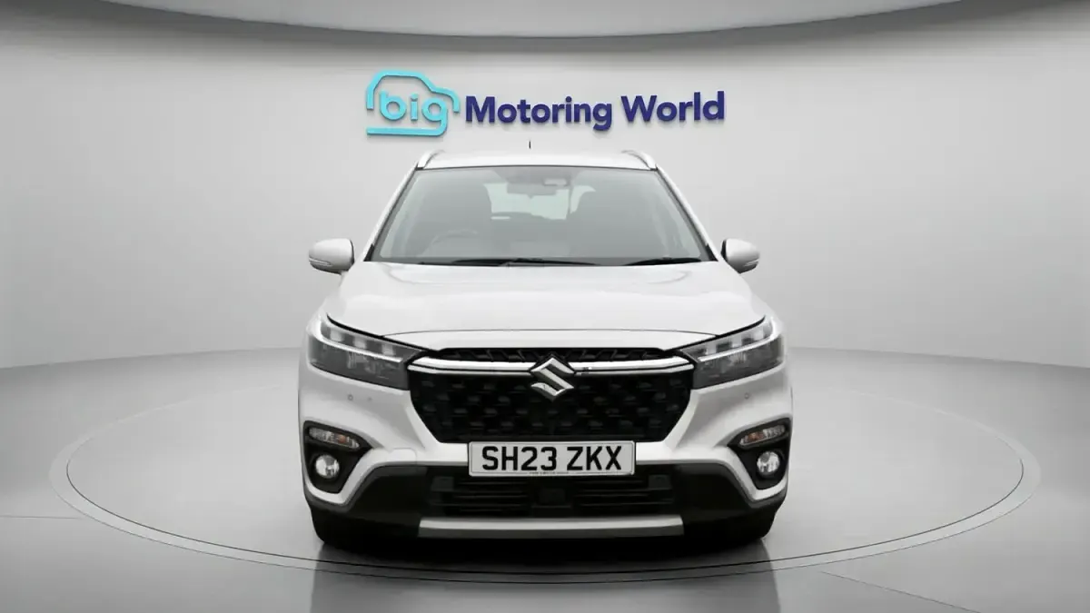 Used Suzuki SX4 S-Cross 129 HP (94 kW) 2023 Silver SUV