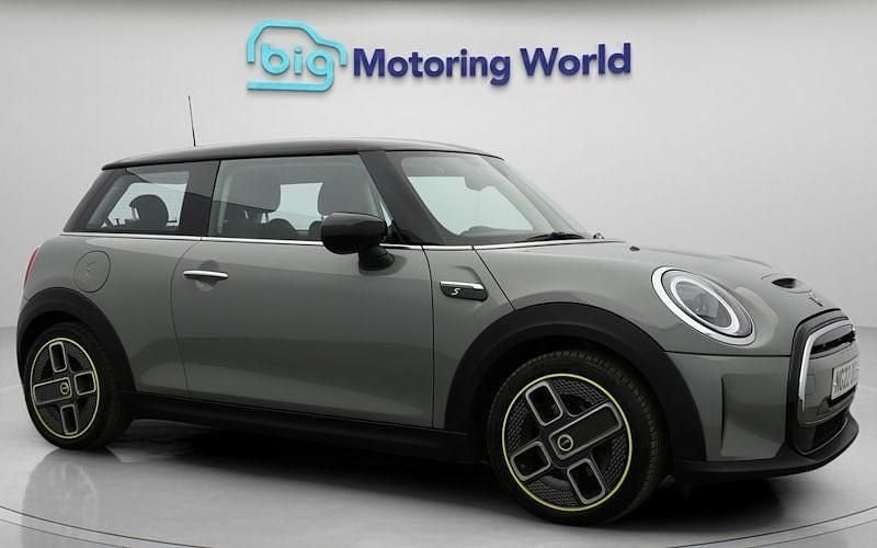 Used 2023 Mini Cooper Level 1 Hatchback | £12,600 (Good price) - Image 1/4