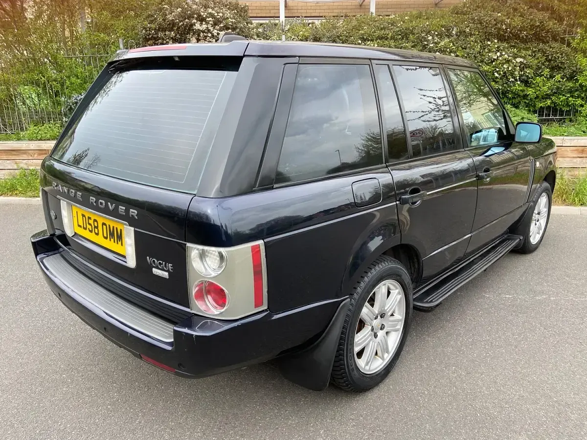 Used Land Rover Range Rover Vogue 272 HP (200 kW) 2008 Blue SUV
