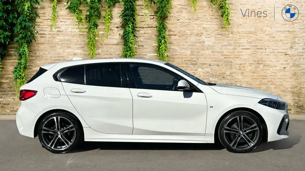 Used BMW 118 M Sport 140 HP (102 kW) 2020 White Hatchback