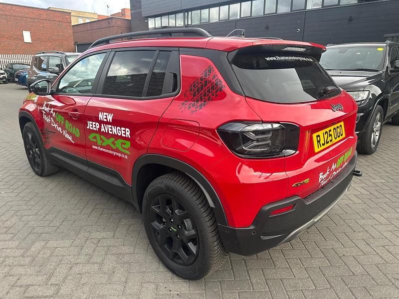 Used Jeep Avenger 134 HP (98 kW) 2025 Red SUV