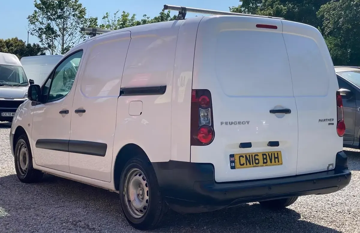 Used Peugeot Partner S 2016 White MPV