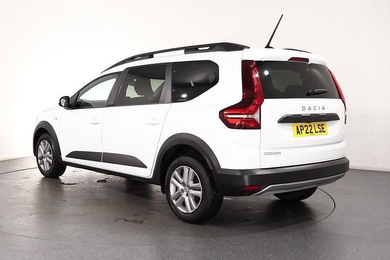 Second-hand Dacia Jogger Comfort 2022 Alb Monovolum