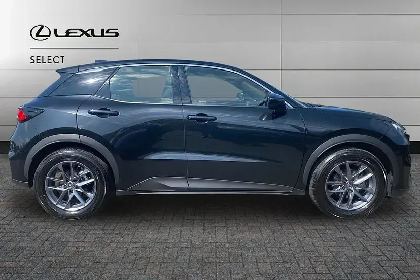 Used Lexus LBX 136 HP (100 kW) 2025 Eclipse black SUV