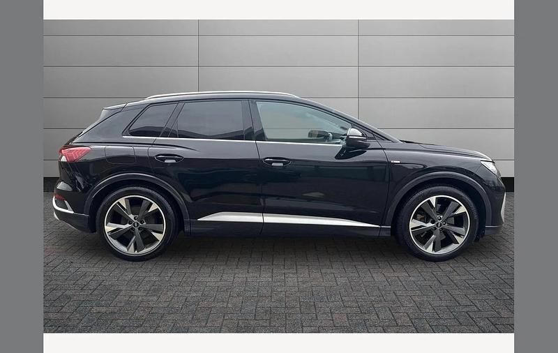 Used Audi Q4 e-tron S-Line 150 kW (204 HP) 2022 Mythos black SUV