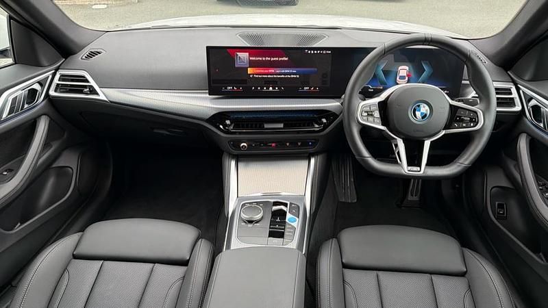 Used BMW i4 M Sport 246 kW (335 HP) 2025 White Sedan