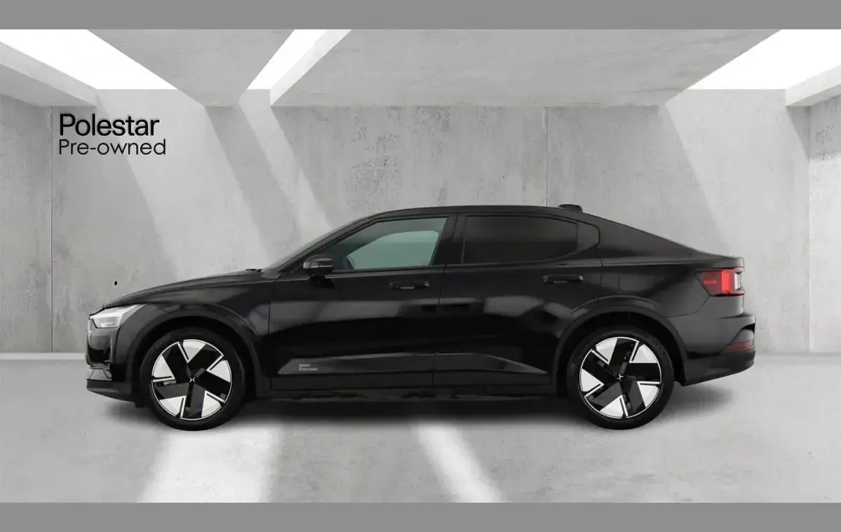 New Polestar 2 309 kW (421 HP) 2025 Black Hatchback