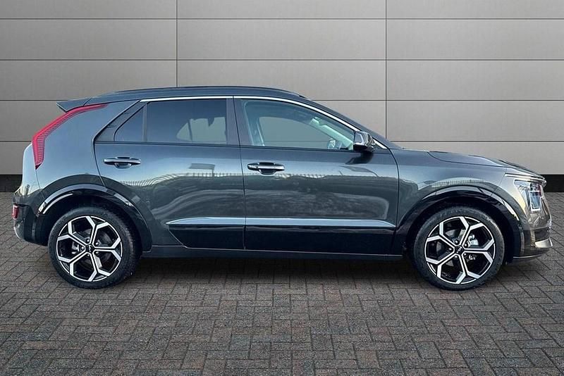 Used Kia Niro 127 HP (93 kW) 2024 Grey SUV