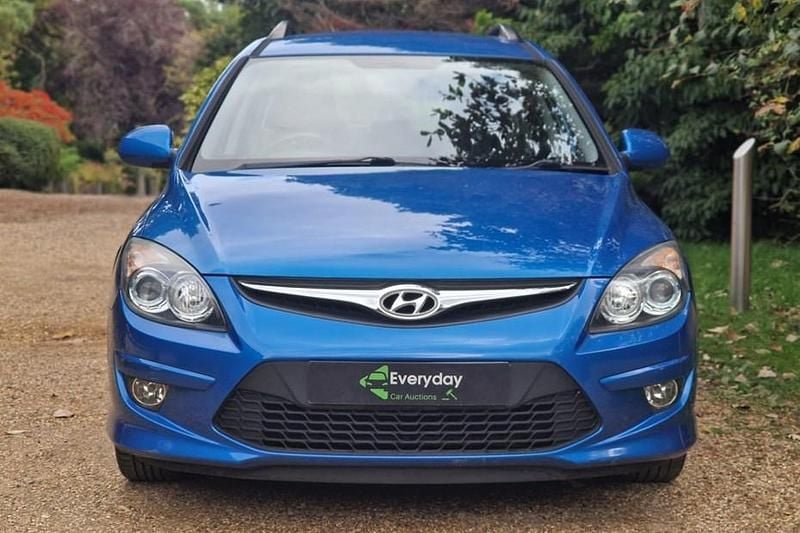 Blue Used 2010 Hyundai i30 Comfort Estate | £1,499 (Super price) - Image 1/1