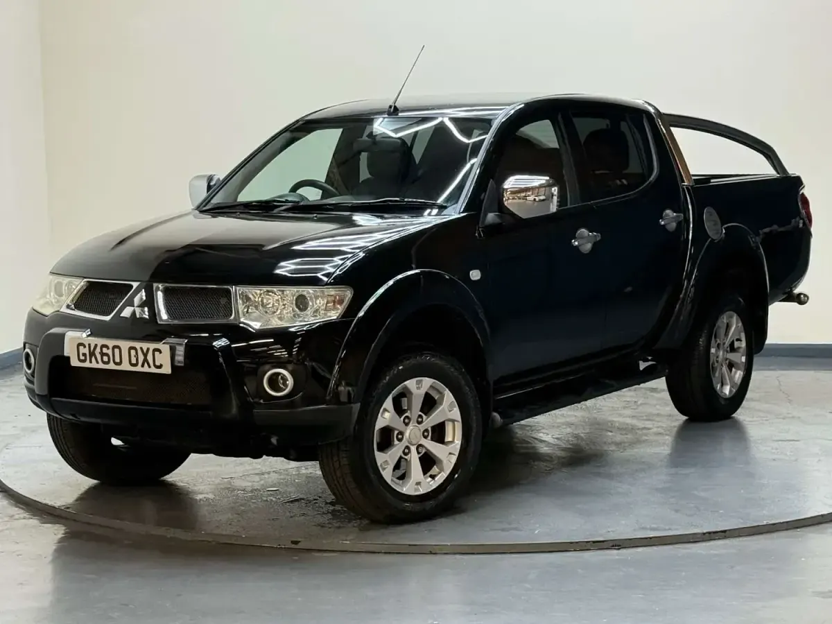 Usado Mitsubishi L200 178 HP (130 kW) 2010 Preto Pickup