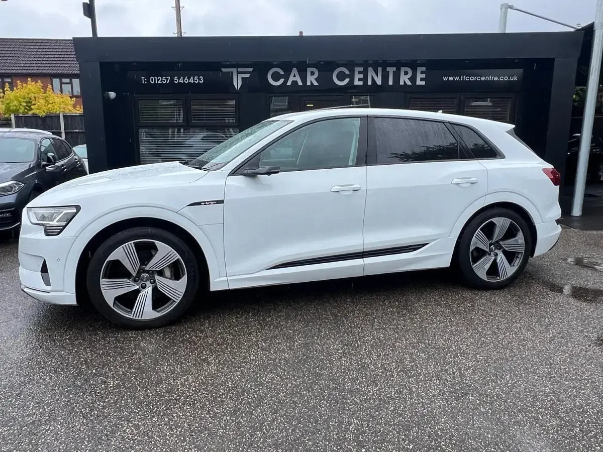 Used Audi e-tron Advanced 300 kW (408 HP) 2019 White SUV