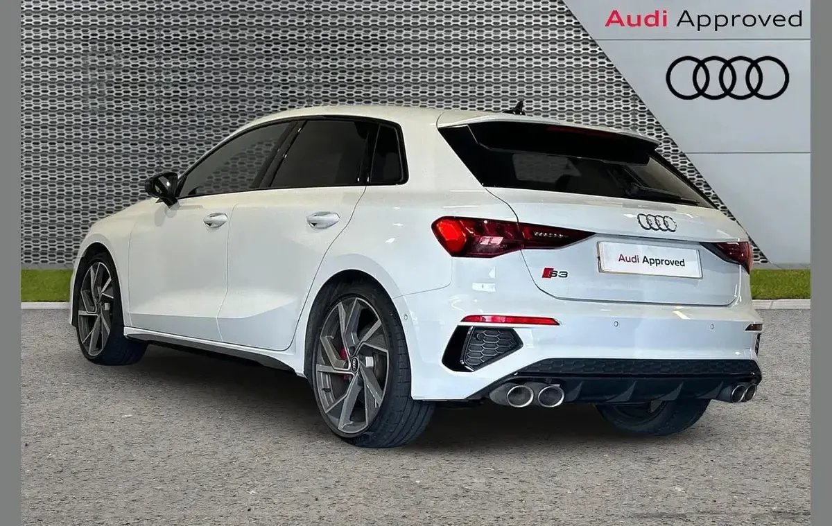 Used Audi S3 Sportback Advanced 310 HP (228 kW) 2021 White Hatchback