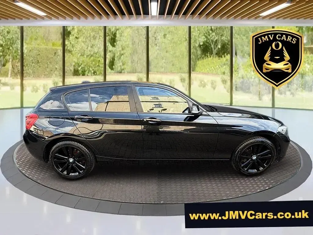 Used BMW 118 Sport Line 2019 Black Hatchback