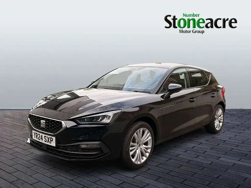 Used Seat Leon SE Dynamic 110 HP (80 kW) 2024 Black Hatchback