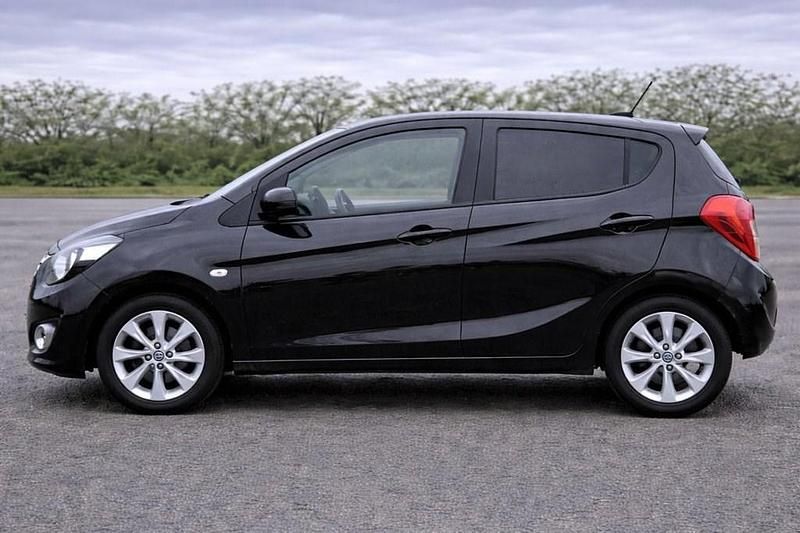Used Vauxhall Viva 75 HP (55 kW) 2017 Black Hatchback
