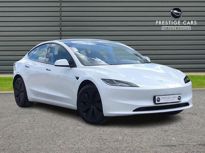 White Used 2024 Tesla Model 3 Long Range Sedan | £38,499 - Image 1/4