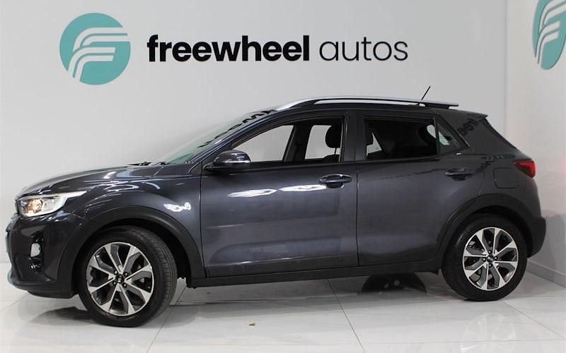 Used 2020 Kia Stonic SUV | £9,599 (Fair price) - Image 1/3
