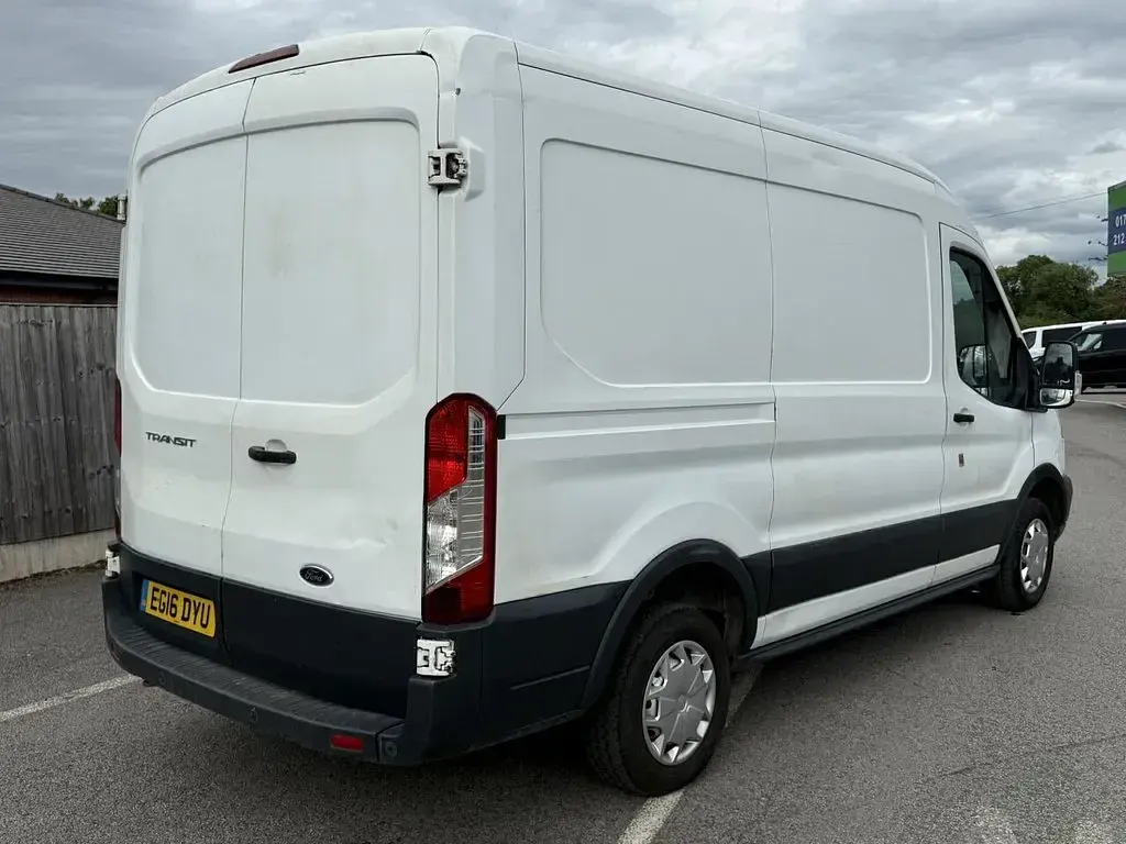 Used Ford Transit Trend 125 HP (91 kW) 2016 White Van