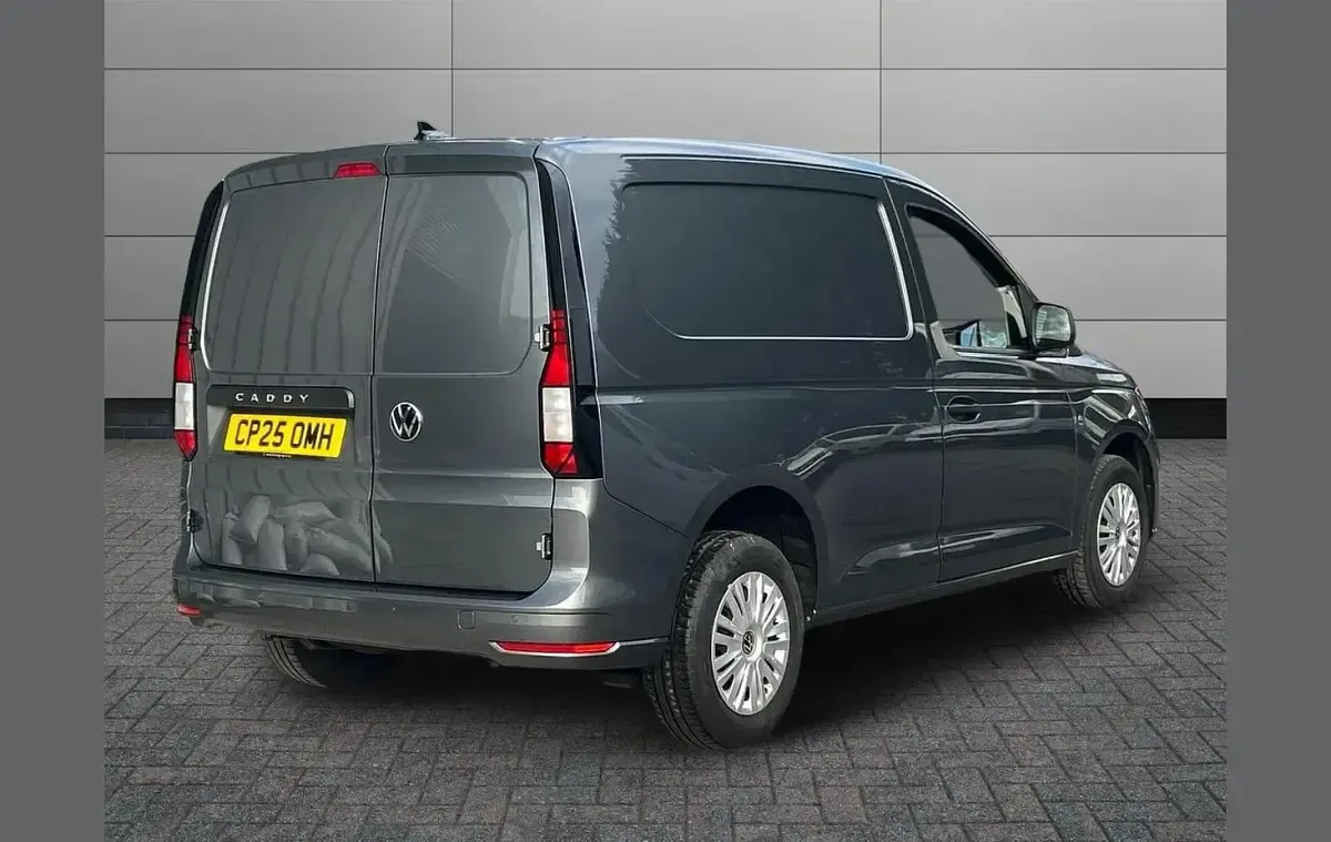Used VW Caddy 101 HP (74 kW) 2025 Grey MPV