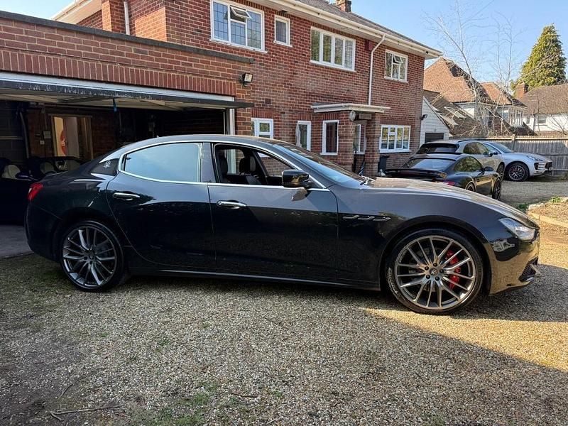 Used Maserati Ghibli 410 HP (301 kW) 2015 Black Sedan