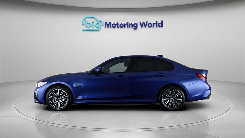 Used BMW 330e M Sport 292 HP (214 kW) 2022 Blue Sedan