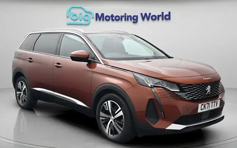 Used Peugeot 5008 Allure 131 HP (96 kW) 2021 SUV