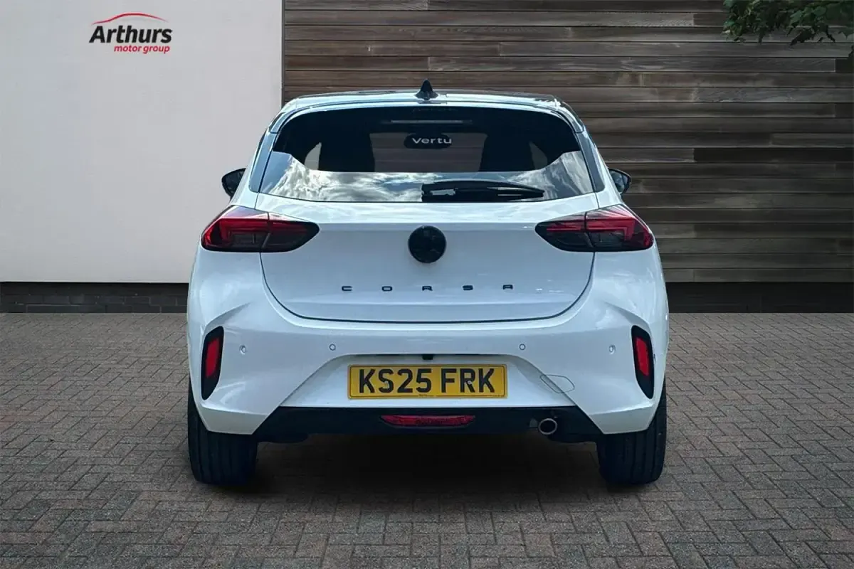 New Vauxhall Corsa Ultimate 100 HP (73 kW) 2025 White Hatchback
