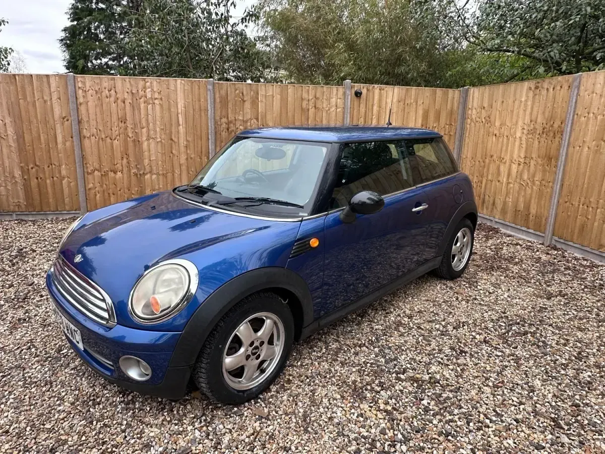 Usado Mini ONE Hatch 2008 Azul Citadino
