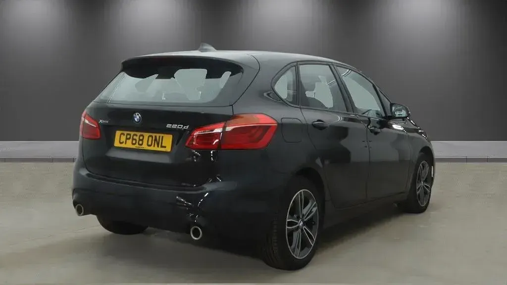 Used BMW 220 Sport Line 190 HP (139 kW) 2019 Black MPV
