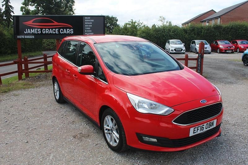 Red Used 2016 Ford Grand C-Max Zetec MPV | £6,695 (Fair price) - Image 1/4