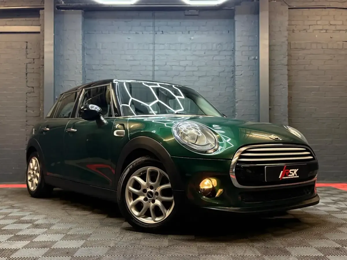 Used Mini Cooper D Hatch 2016 Green Hatchback
