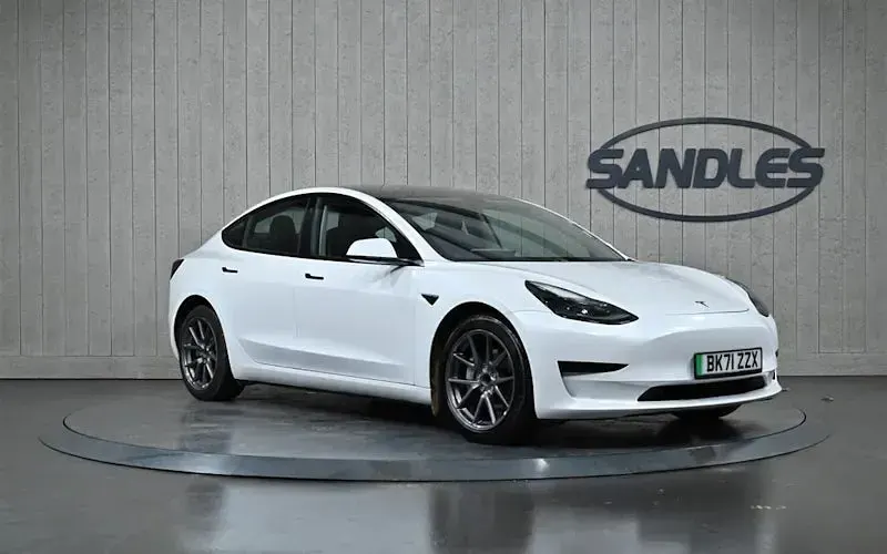 Usado Tesla Model 3 Standard Range 208 kW (283 HP) 2021 Sedan