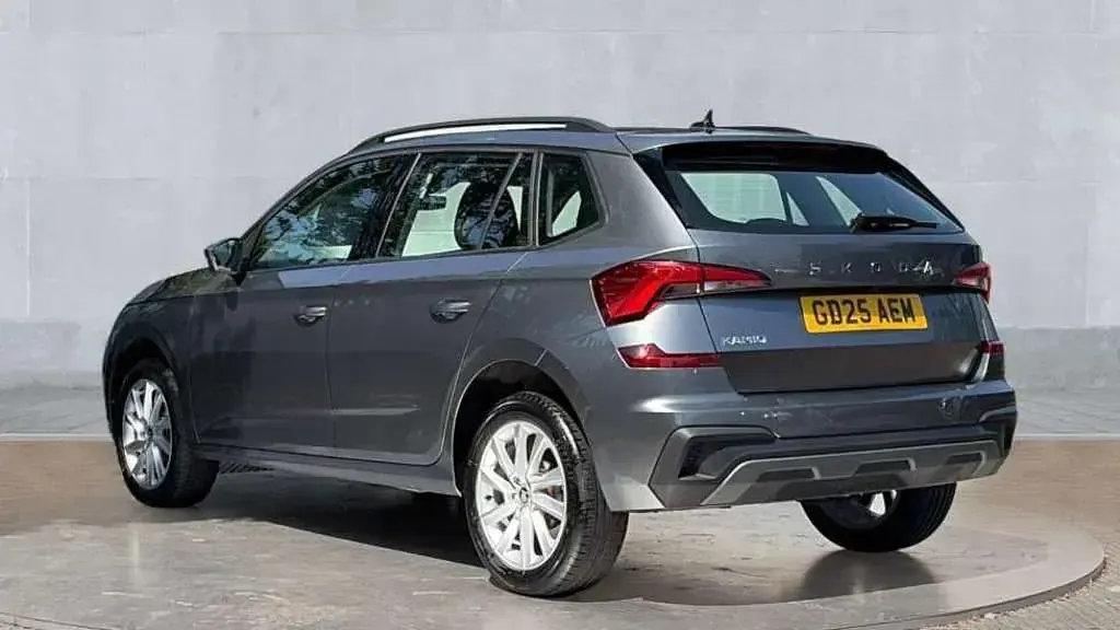 Used Skoda Kamiq SE 95 HP (69 kW) 2025 Grey SUV