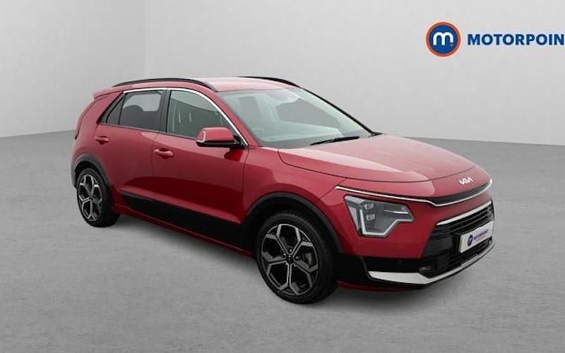 Used Kia Niro 182 HP (133 kW) 2023 Red SUV