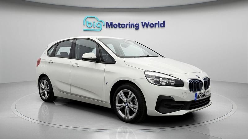 White Used 2018 BMW 225 Active Tourer Sport Line MPV | £11,300 (Fair price) - Image 1/4
