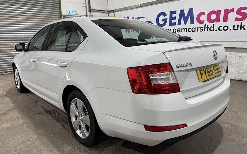 Usado Skoda Octavia GreenLine 110 HP (80 kW) 2016 Carrinha