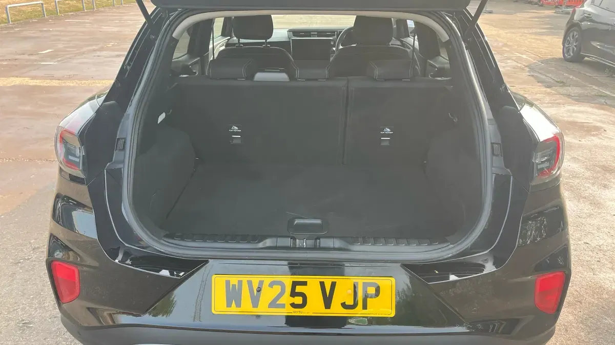 Used Ford Puma Titanium 125 HP (91 kW) 2025 Black SUV