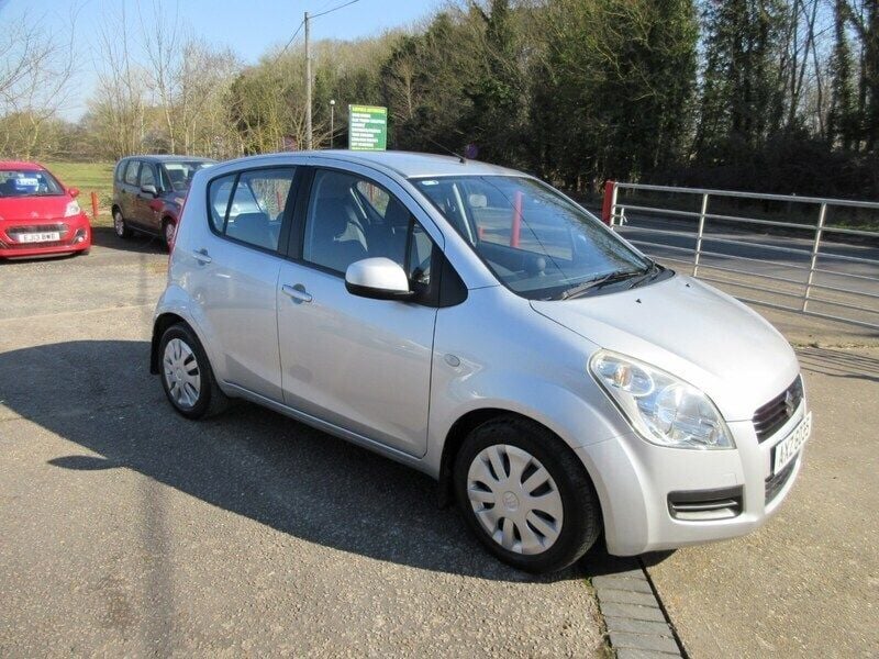Silver Used 2010 Suzuki Splash GLS Hatchback | £2,695 (Fair price) - Image 1/4