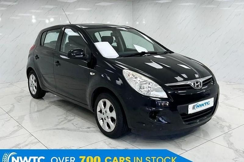 Black Used 2011 Hyundai i20 Comfort Hatchback | £1,649 (Fair price) - Image 1/1