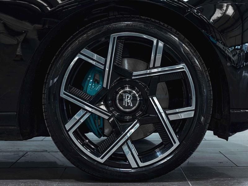 Used Rolls Royce Cullinan 571 HP (419 kW) 2024 Black SUV