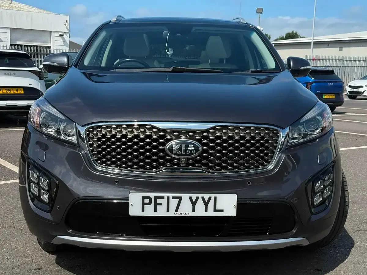 Used Kia Sorento 200 HP (147 kW) 2017 Grey SUV