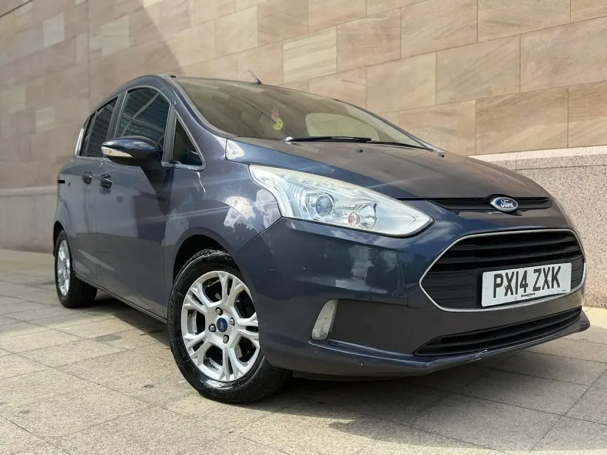 Used Ford B-MAX Zetec 95 HP (69 kW) 2014 Grey MPV