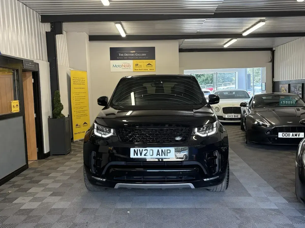 Used Land Rover Discovery HSE 306 HP (225 kW) 2020 Black SUV