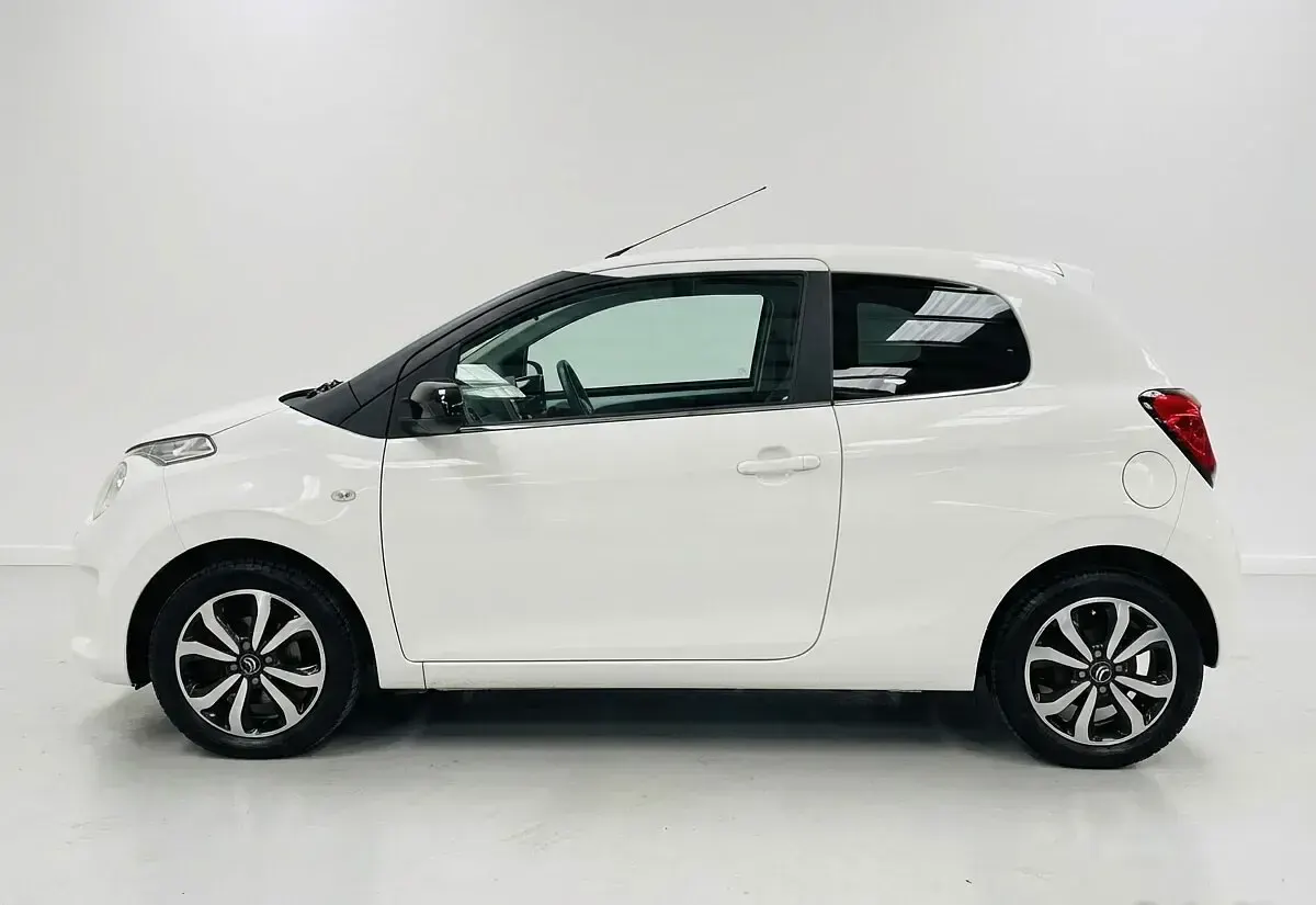 Used Citroën C1 Flair 82 HP (60 kW) 2016 White Hatchback