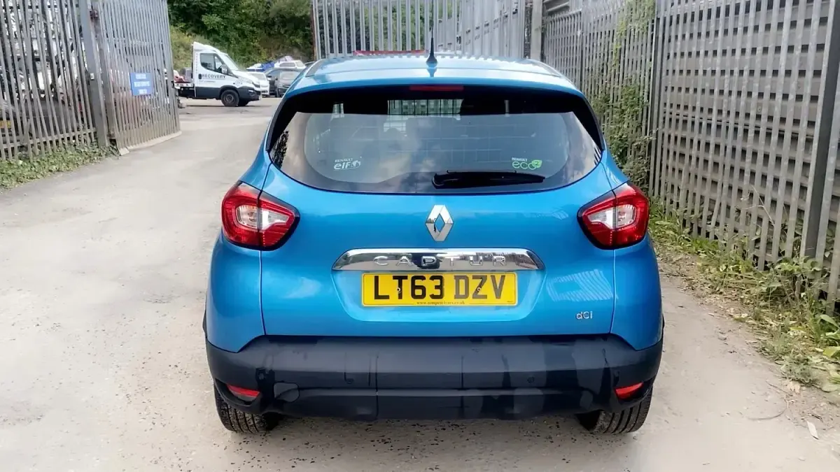 Used Renault Captur Dynamique 90 HP (66 kW) 2013 Blue SUV