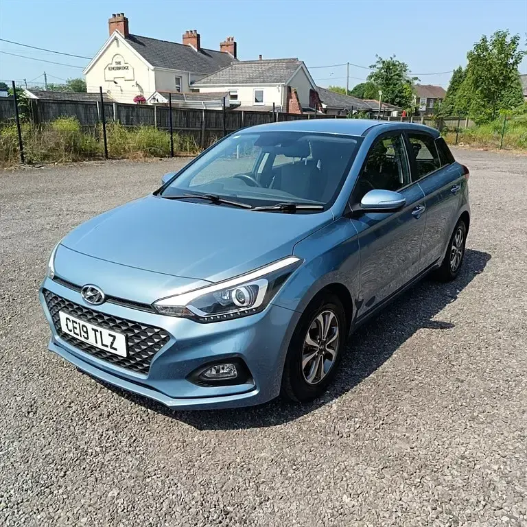 Used Hyundai i20 SE 100 HP (73 kW) 2019 Blue Hatchback
