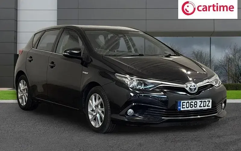 Used Toyota Auris Hybrid 136 HP (100 kW) 2018 Hatchback